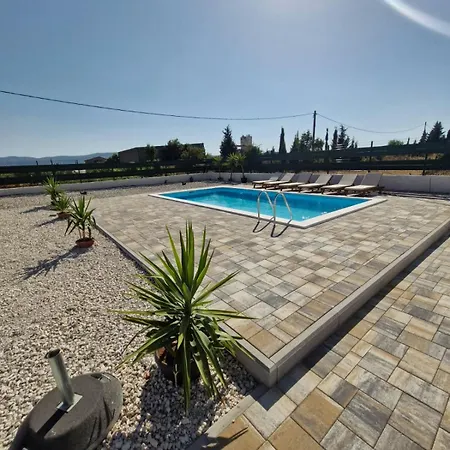 Villa Jopi Neum
